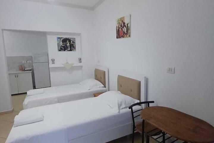 Room 12 of 65