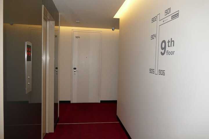 Room 18 of 64