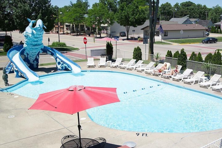 Pool 11 of 31