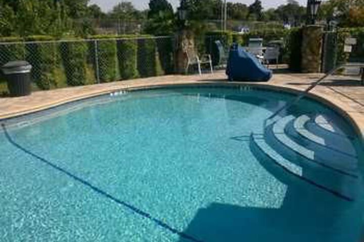 Pool 27 of 29