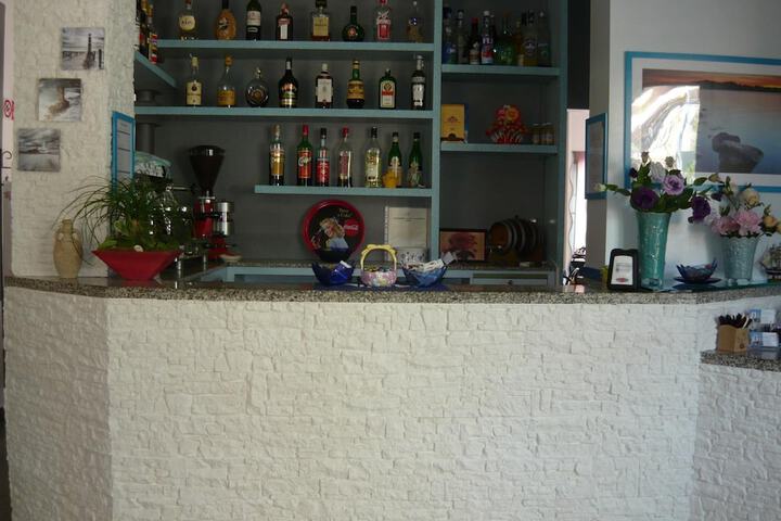 Lounge 47 of 66