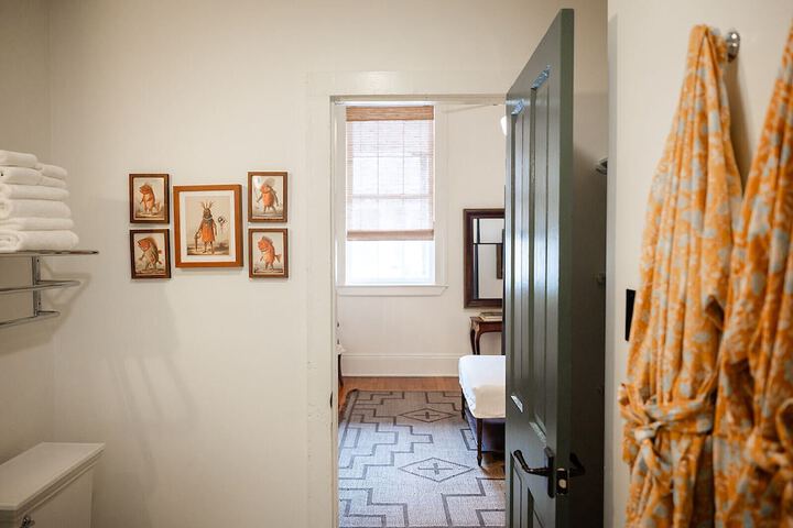 Room 43 of 57