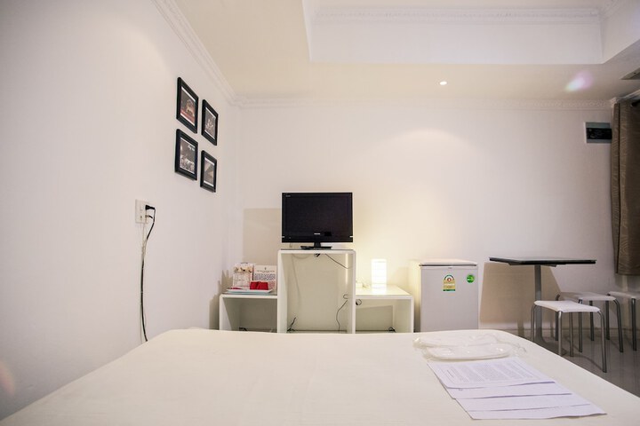 Room 29 of 65