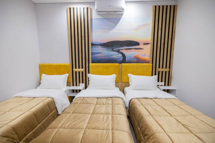 Room 35 of 62