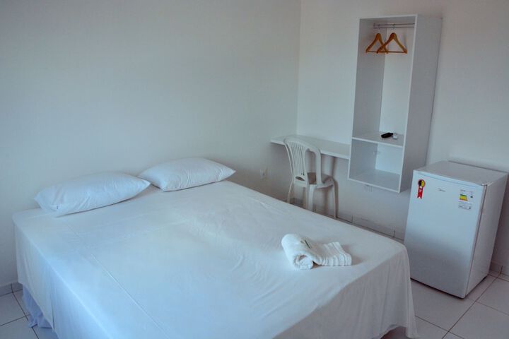 Room 11 of 48