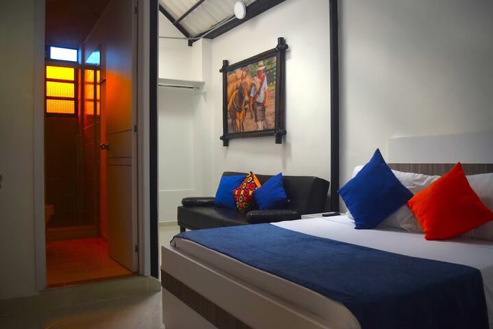 Room 6 of 44