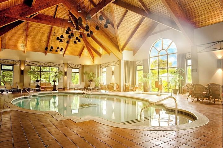 Pools & Facilities