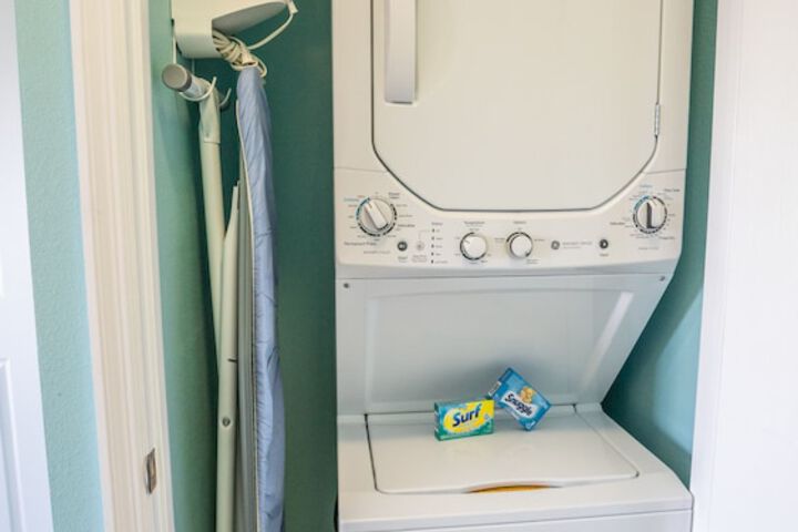 Laundry 44 of 76