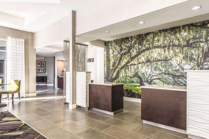 Hotel Interior 6 of 37