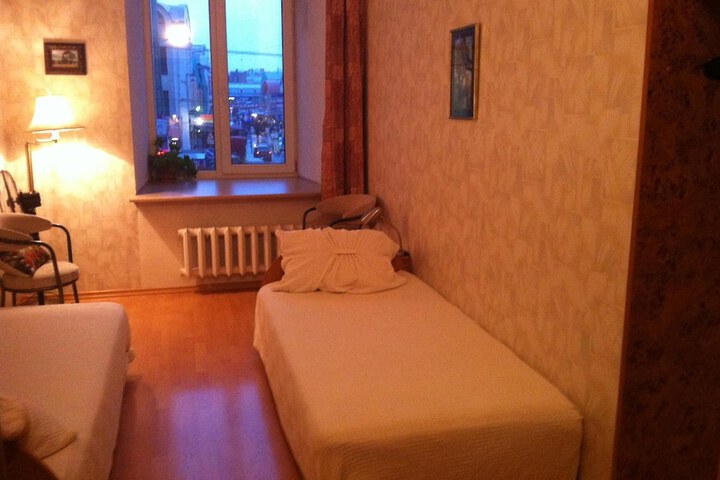 Room 8 of 29