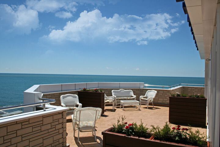Terrace/Patio 68 of 72