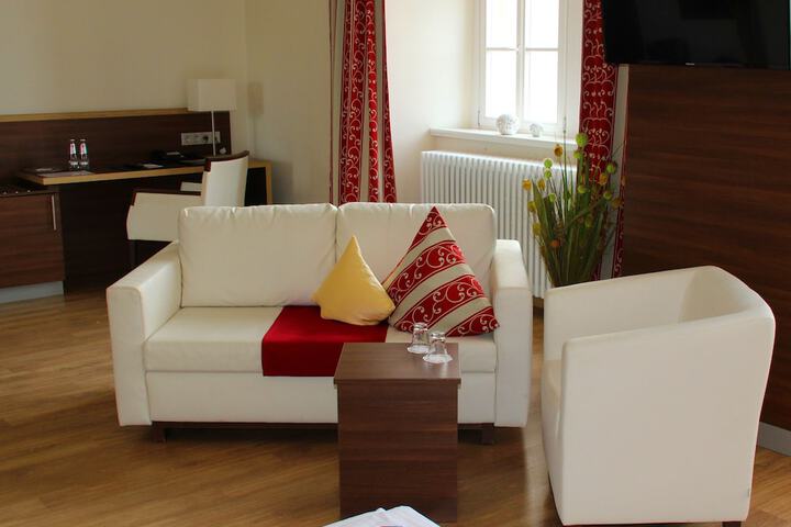 Room 3 of 42