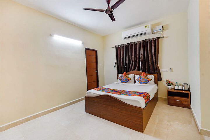 Fabhotel Lucky Inn Grand Residency