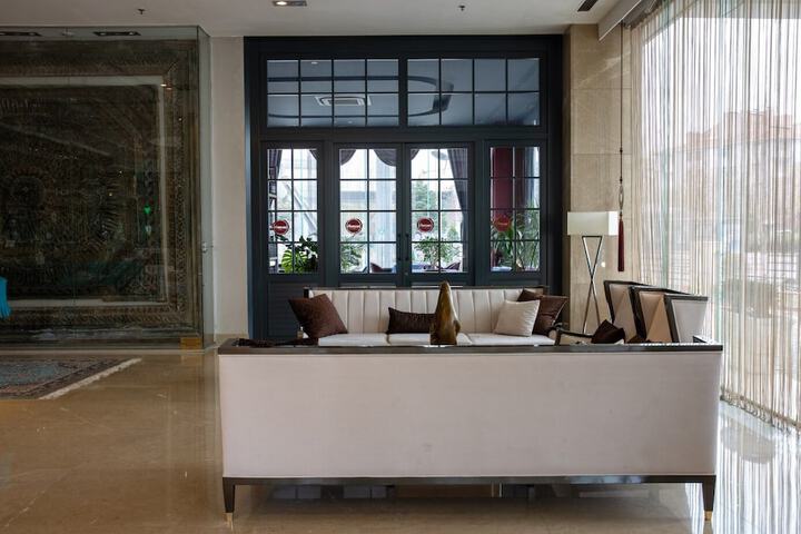 Hotel Interior 4 of 53