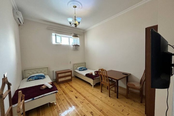 Room 4 of 21