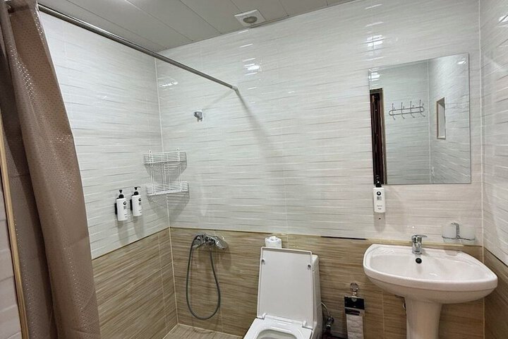 Room 15 of 19