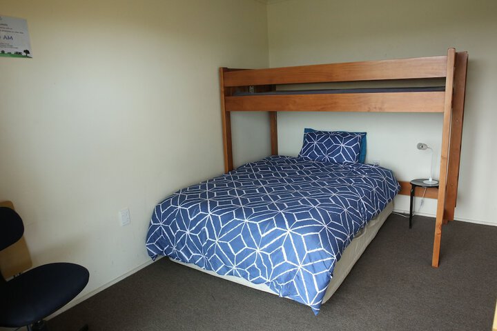 Room 25 of 89