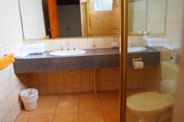 Clean Restrooms