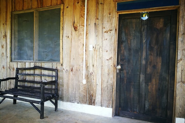 Room 7 of 34