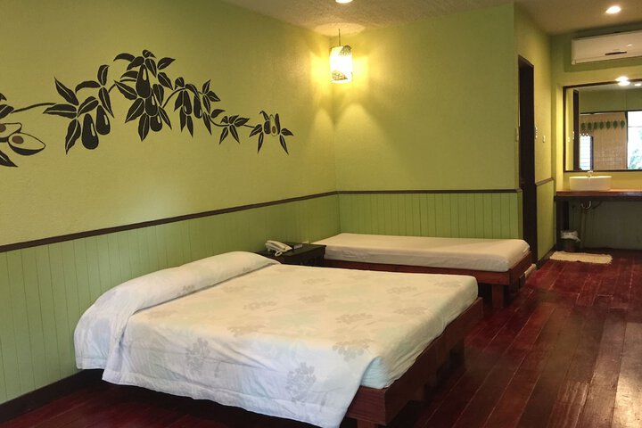 Room 12 of 79