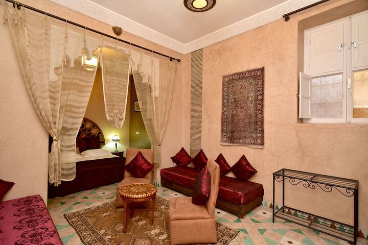 Room 28 of 59
