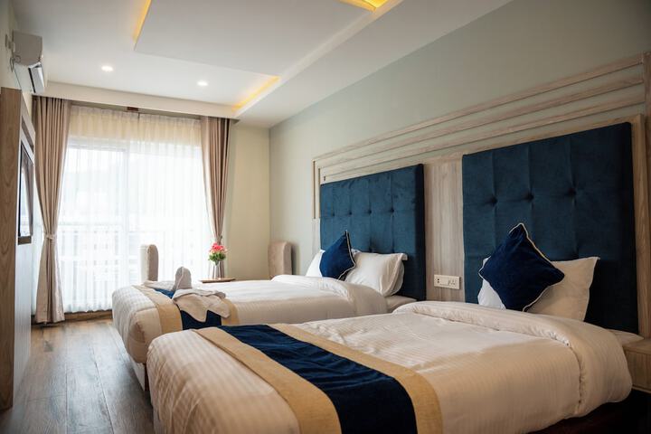 Room 34 of 75