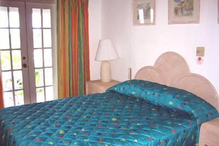 Room 3 of 35