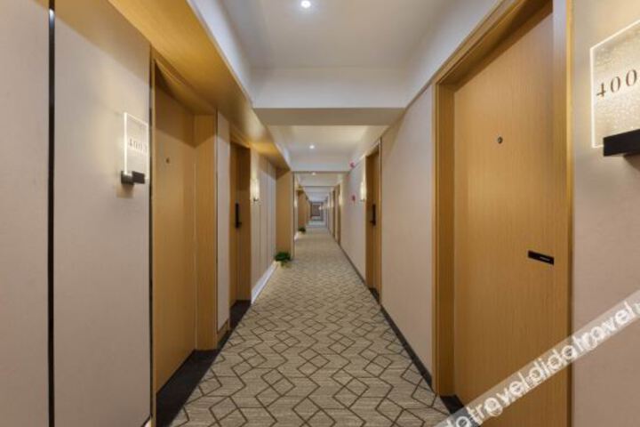 Hotel Interior 9 of 20