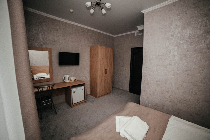Room 21 of 35