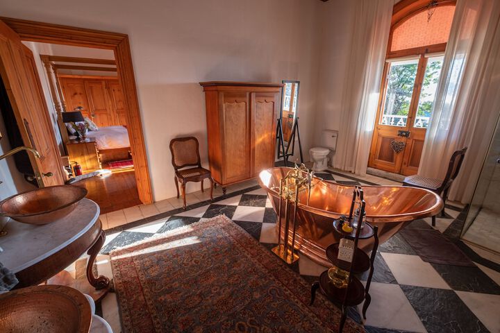 Room 28 of 75