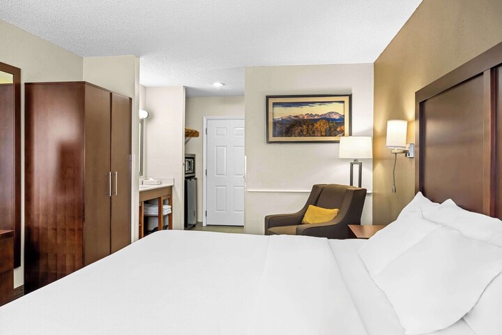 Room 20 of 35
