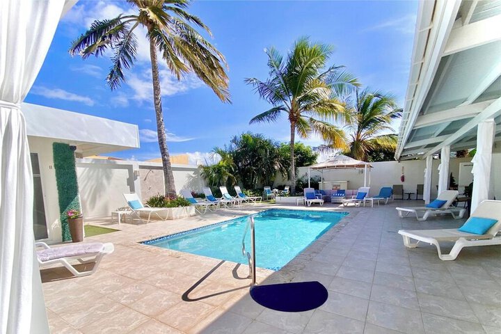 Pool 52 of 81