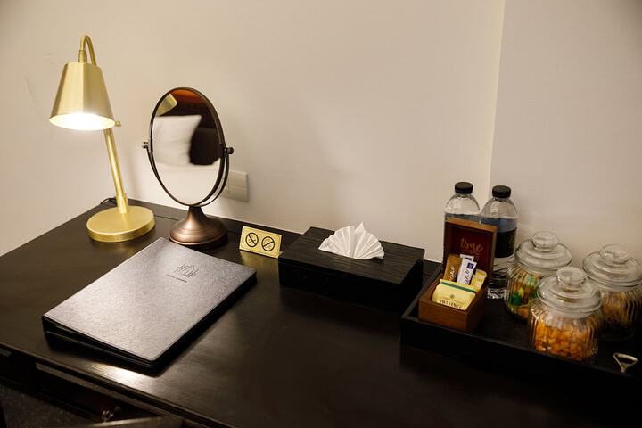 Room 19 of 51