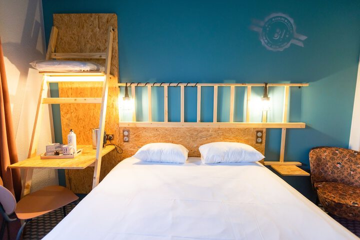 Room 21 of 50