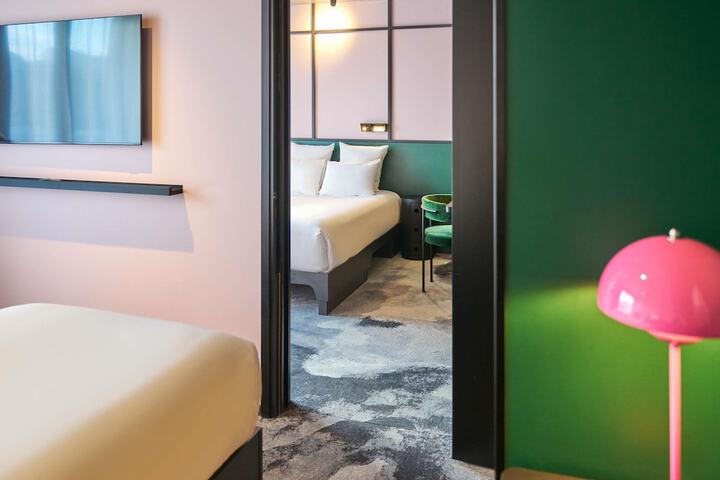 Room 21 of 108