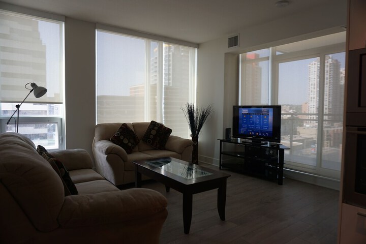 Room 12 of 28