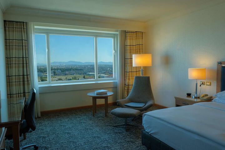 Room 13 of 113