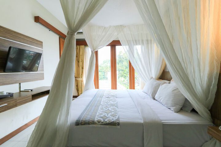 Room 16 of 62
