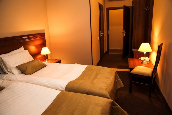 Room 21 of 39