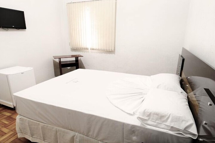 Room 10 of 52