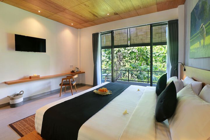 Room 5 of 51