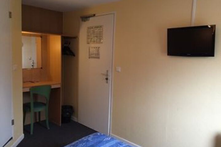 Room 37 of 43