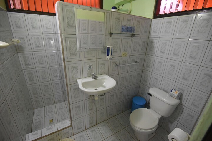 Room 14 of 78