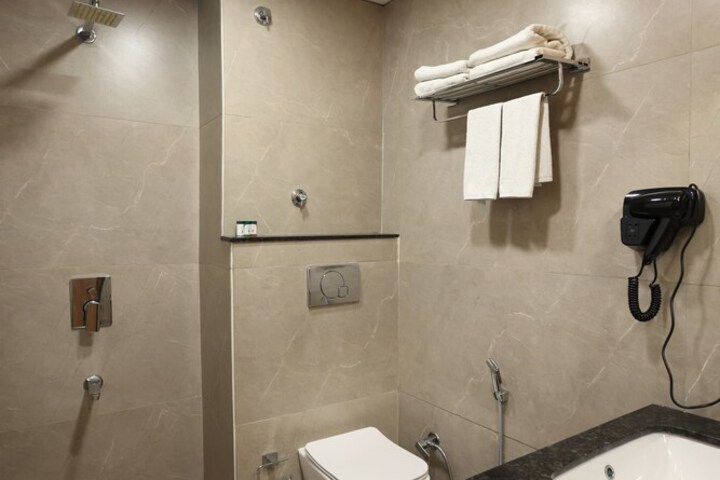 Room 33 of 56