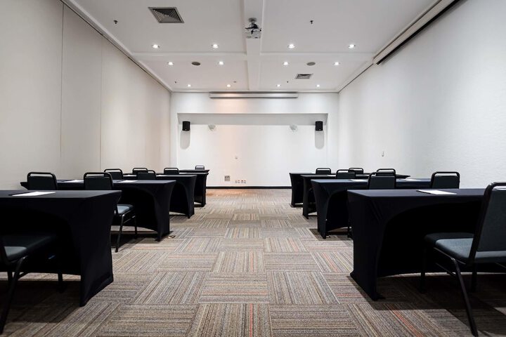 Business Center 117 of 133