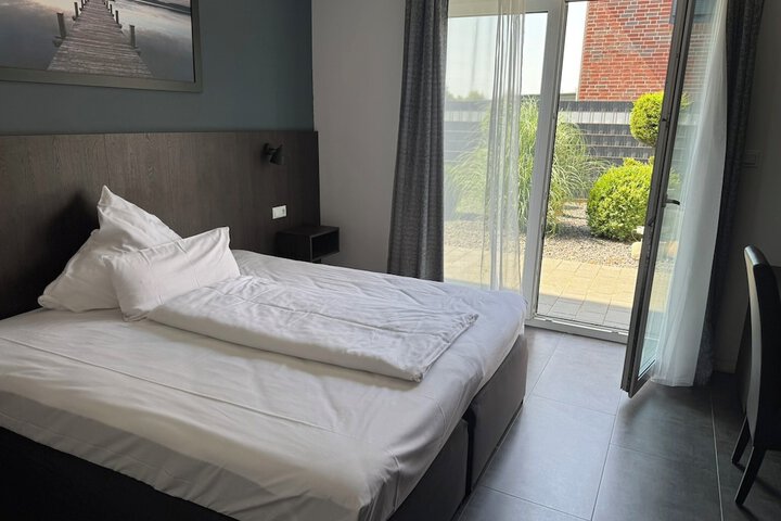 Room 12 of 29