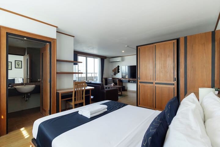 Room 18 of 79