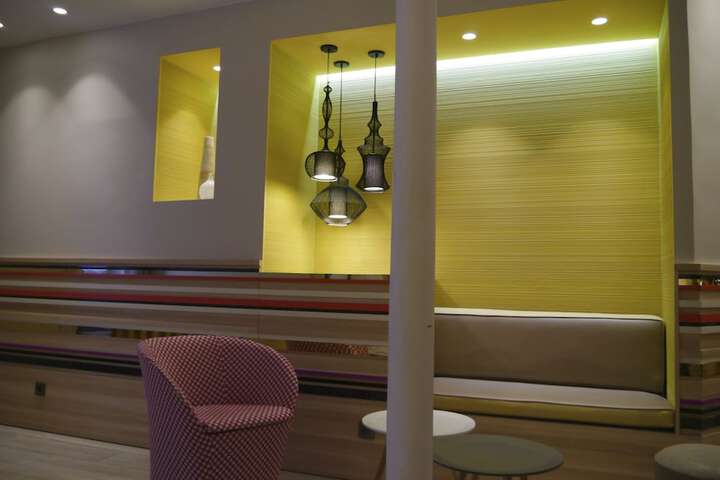 Guest Lobby