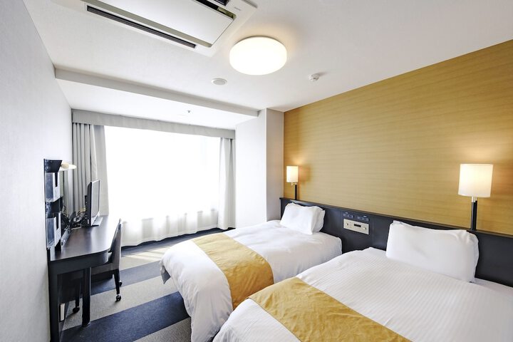Room 17 of 43