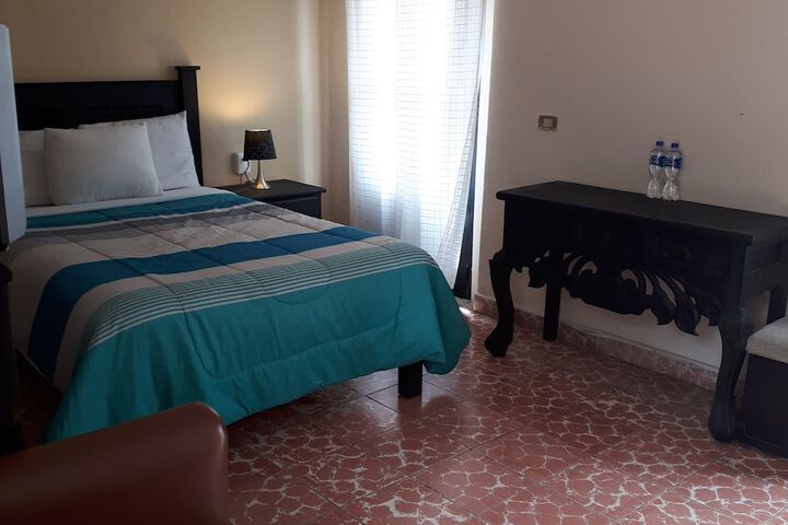 Room 8 of 94